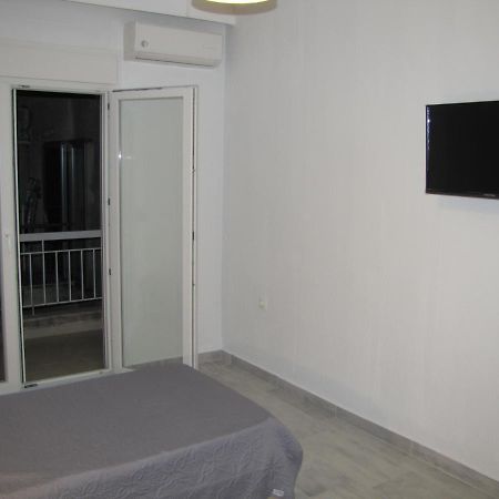 Kostas' House Apartment Hanioti Bagian luar foto