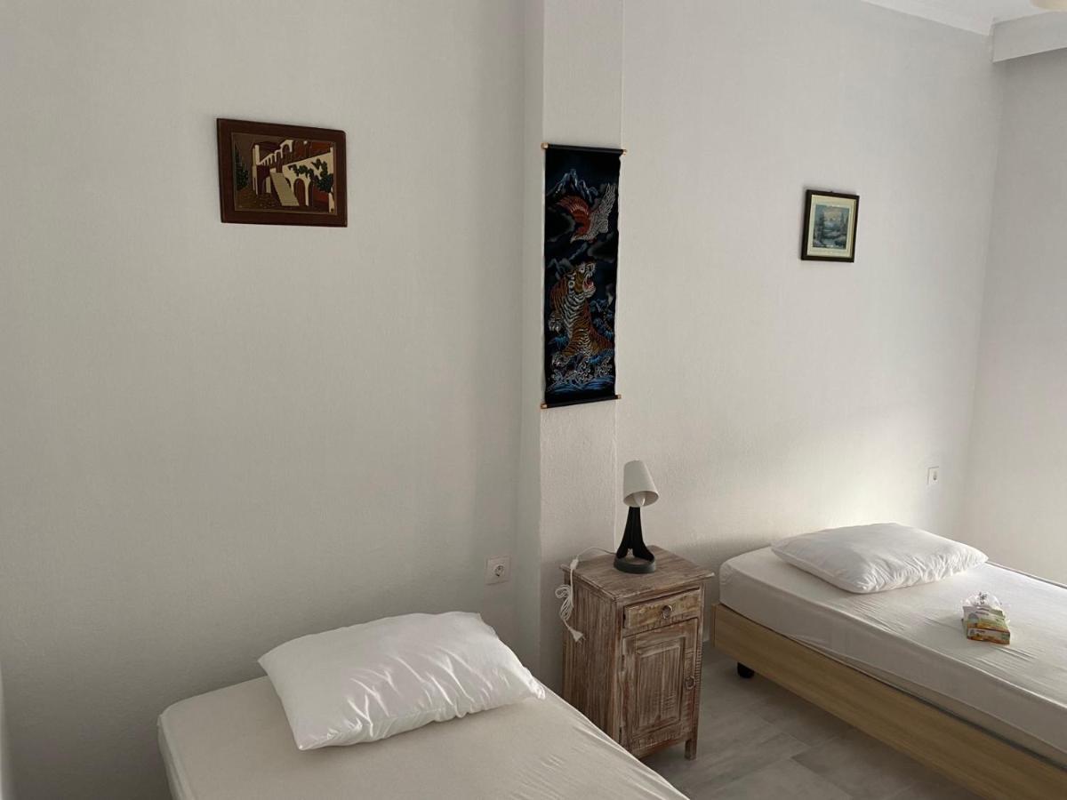 Kostas' House Apartment Hanioti Bagian luar foto