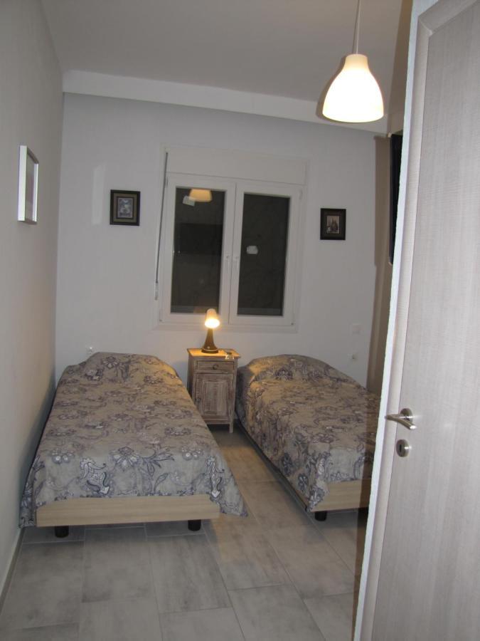 Kostas' House Apartment Hanioti Bagian luar foto