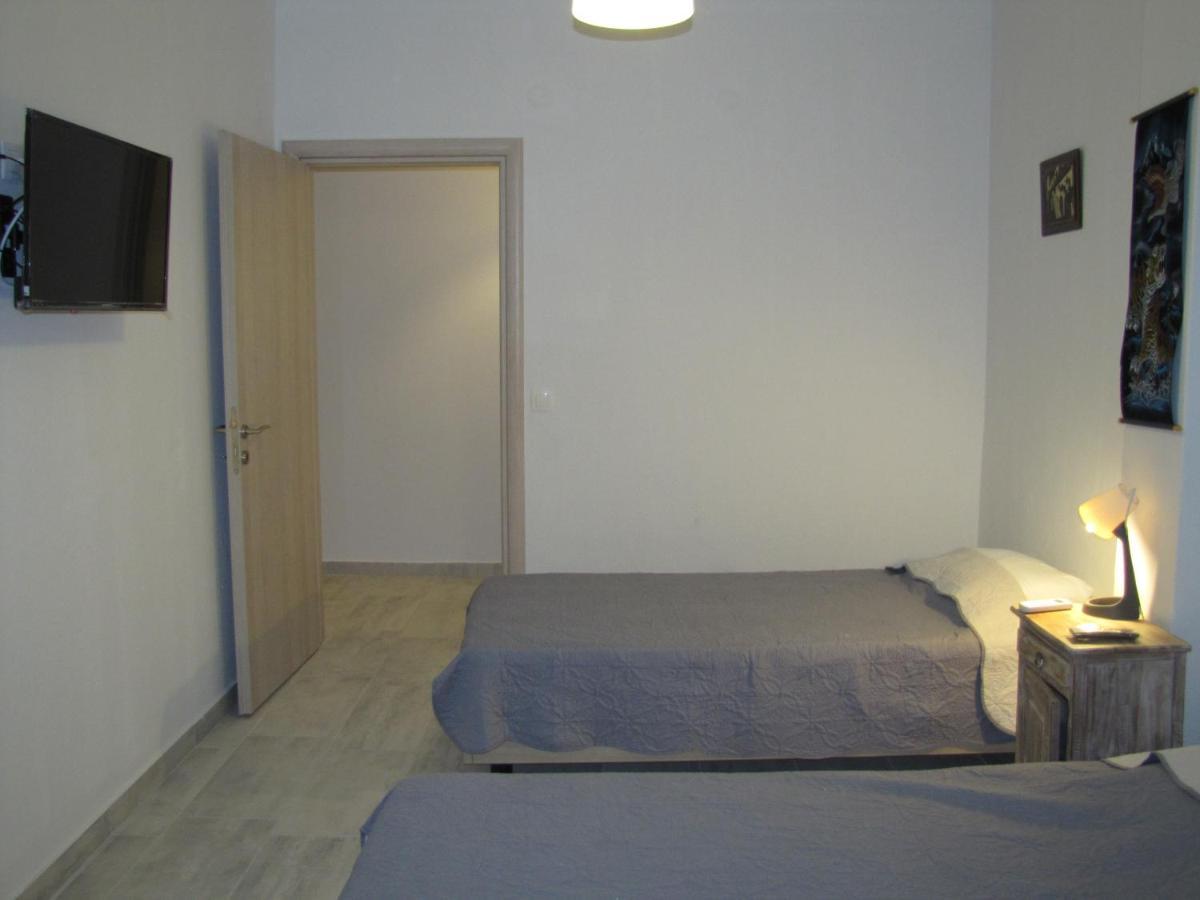 Kostas' House Apartment Hanioti Bagian luar foto