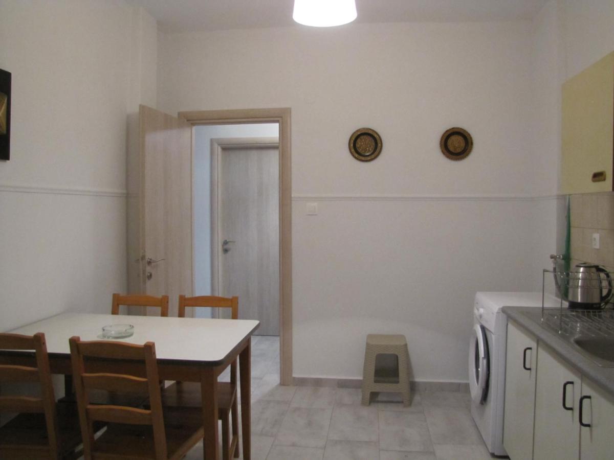 Kostas' House Apartment Hanioti Bagian luar foto