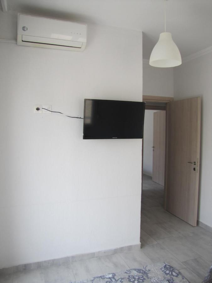 Kostas' House Apartment Hanioti Bagian luar foto